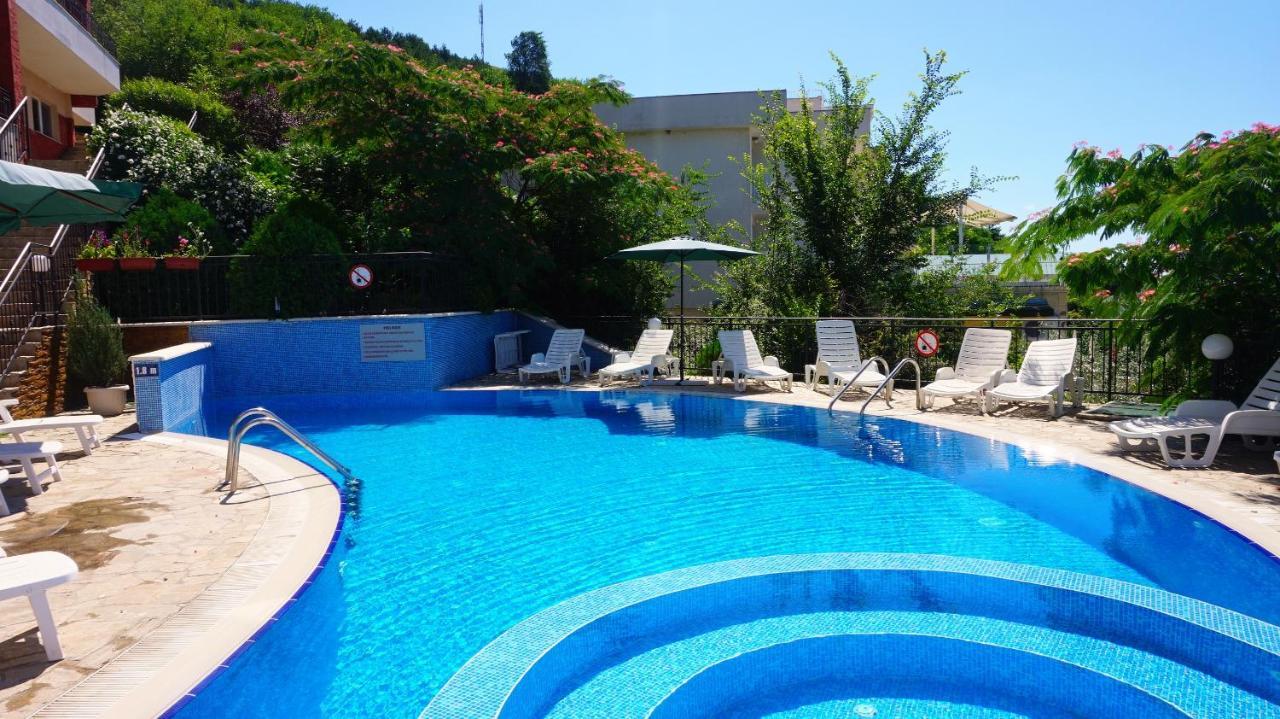 Апартаменти Свети Георги - Saint George Apartments 카바르나 외부 사진