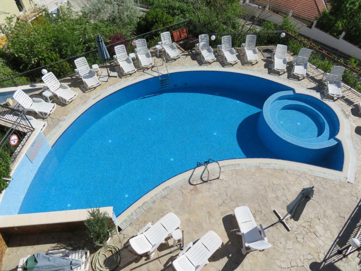 Апартаменти Свети Георги - Saint George Apartments 카바르나 외부 사진